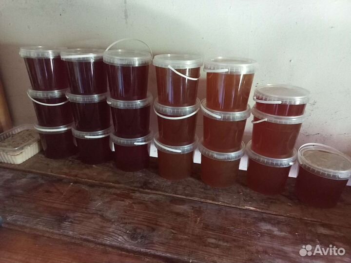 Мед свежий свой деревенский