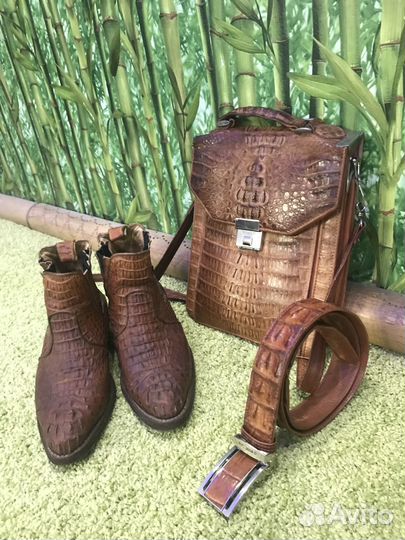 Из кожи крокодила казаки, сумка, ремень, ремешок
