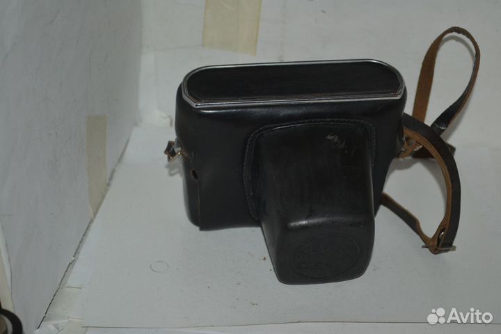 Зеркальный фотоаппарат Зенит-Е буква Е-справа