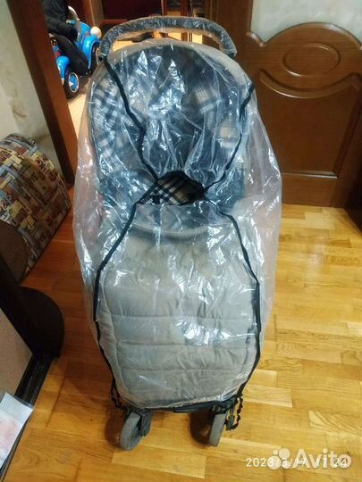 Детская коляска прогулочная
