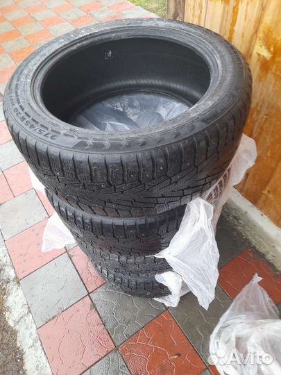 Nokian Tyres Nordman C 275/45 R20
