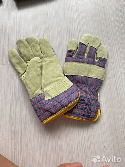 Рабочие перчатки