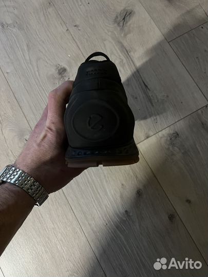 Кроссовки мужские 42 размер новые