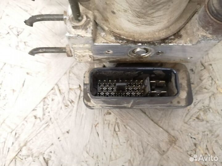 Блок ABS (насос) Mitsubishi Lancer (CS/Classic)