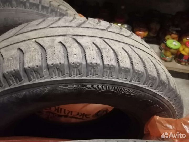 Bridgestone Ice Cruiser 7000S 245/70 R16