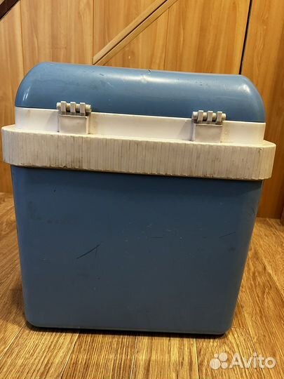 Автохолодильник Coolbox 24v и 220v