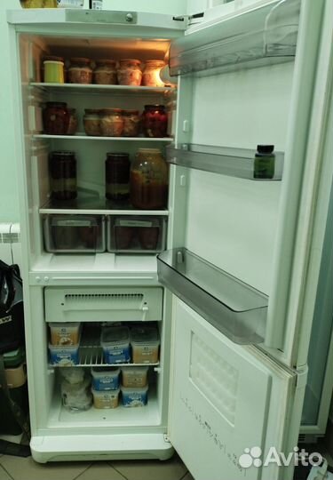 Холодильник двухкамерный большой