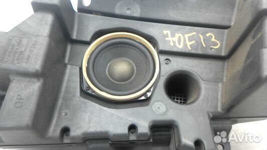 Сабвуфер subaru tribeca 2 (70F13Q101)