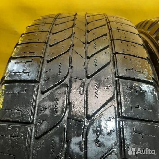 Michelin 4x4 Synchrone 235/70 R16
