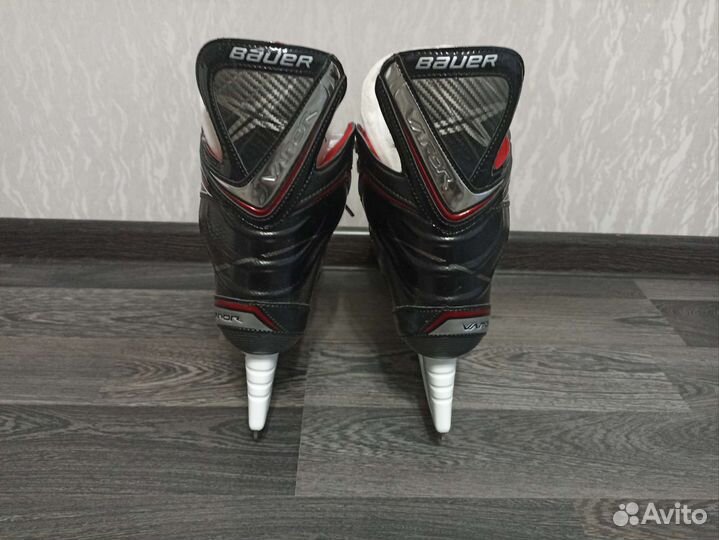 Коньки хоккейные Bauer vapor x600sr