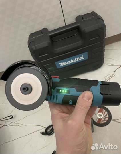 Мини болгарка Makita