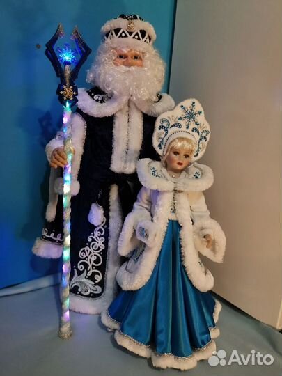 Дед Мороз и Снегурочка под елку