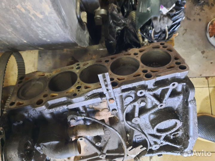 Двигатель aet