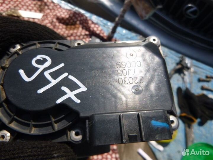 Дроссельная заслонка Lexus Ls600Hl UVF46 2UR-FSE