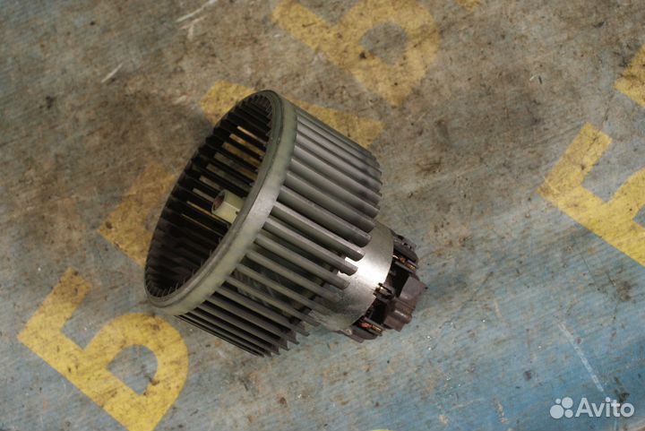 Моторчик печки Renault Kangoo