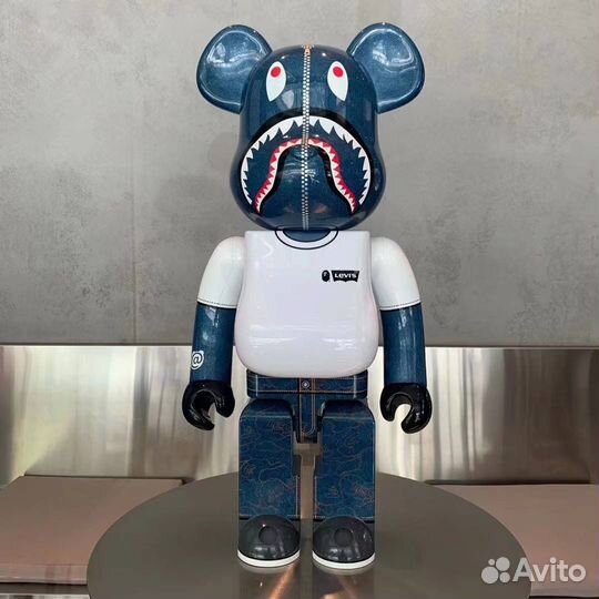 Bearbrick Levis x Bape 1000% (70 CM)