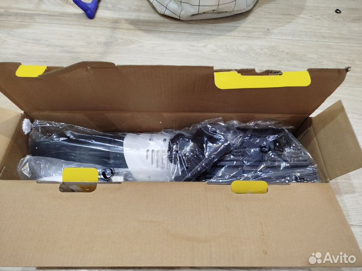 Пылесос вертикальный для дома новый Deerma DX118C