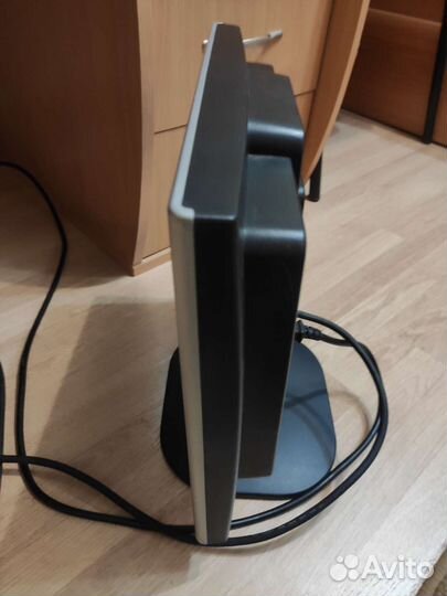 Монитор и клавиатура