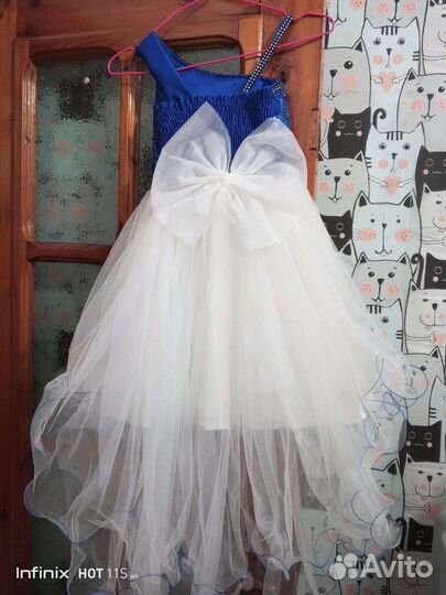 Платье праздничное
