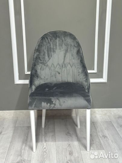 Кухонный стол,стулья / оплата при получении