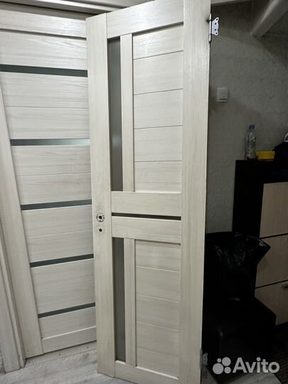 Двери межкомнатные белые б/у