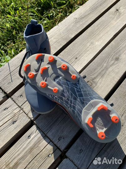 Футбольные бутсы nike mercurial