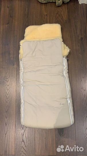 Меховой конверт из овчины в коляску