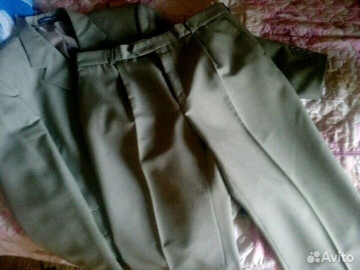 Костюм тройка