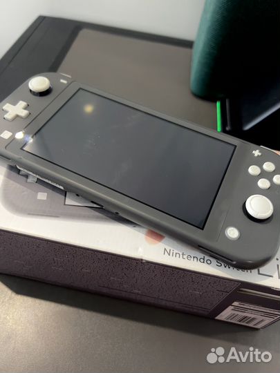 Nintendo switch lite 32gb