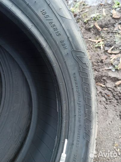 Viatti Strada Asimmetrico 185/65 R30