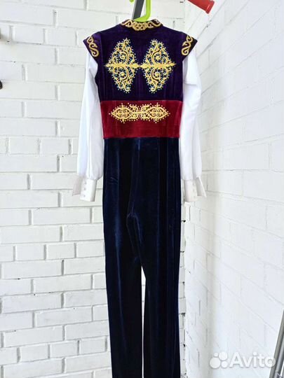 Костюм для мальчика фигурное катание 146-152