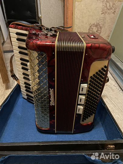 Продам аккордеон «Weltmeister Feistival» 1957 год