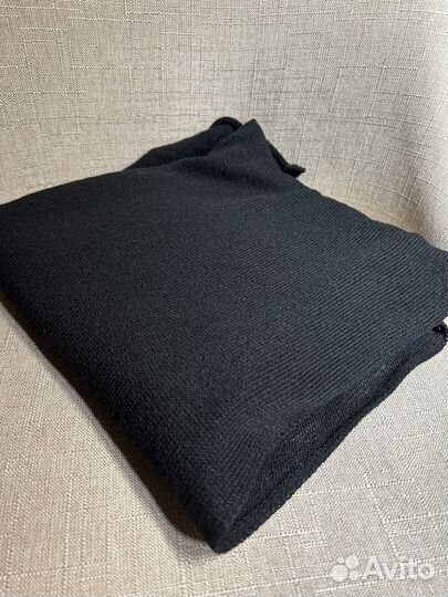 В наличии Палантин из 100 кашемира Cariaggi