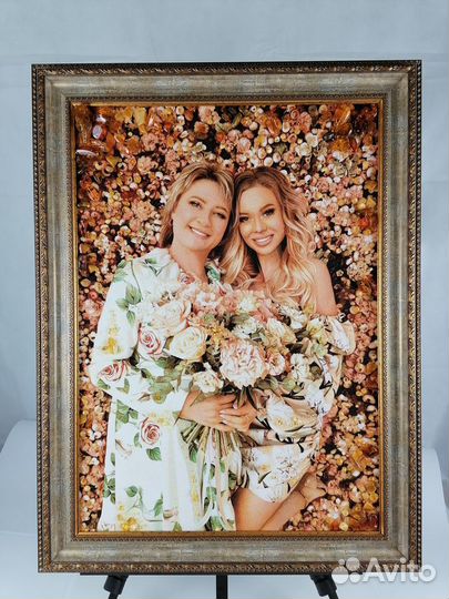 Портреты из янтаря на заказ по фото