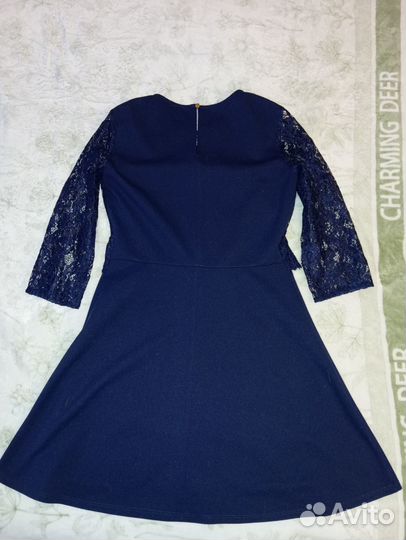 Платье с кружевным лифом