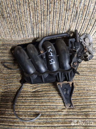 Впускной коллектор и дроссель Хонда аккорд 8