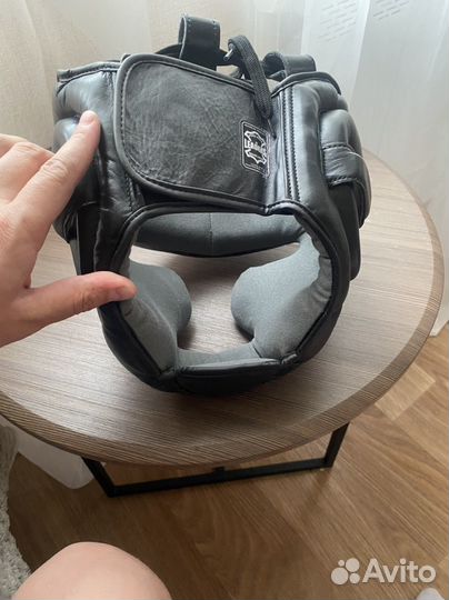 Боксерский шлем новый XL