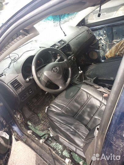 Toyota corolla 150 2008 в разбор