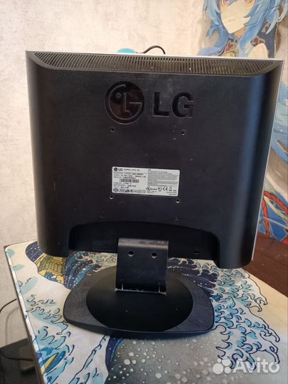 Монитор LG Flatron L1717S