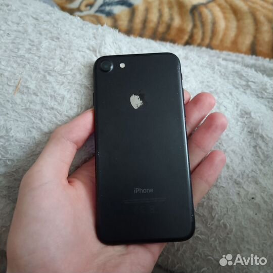Телефон iPhone 7 32 гб