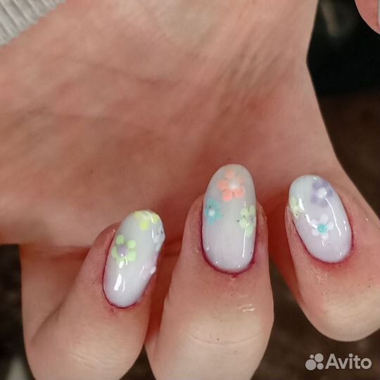 Нужна модель на маникюр