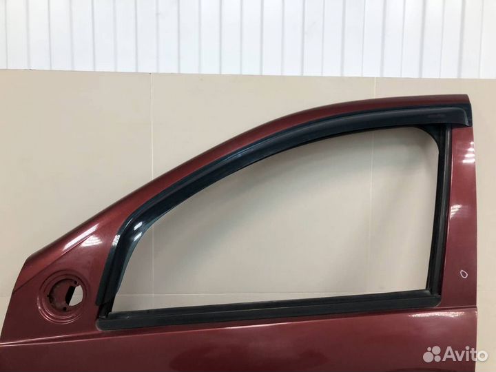 Дверь передняя левая Renault Duster