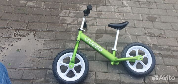 Беговел детский Cruzee Ultralight EVA