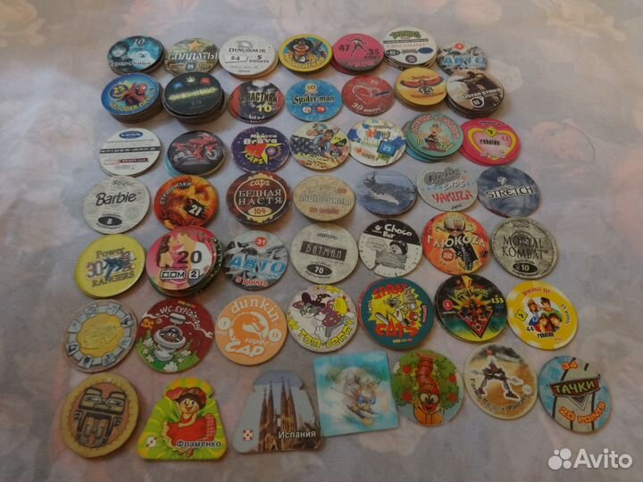 Фишки кэпсы сотки календарики