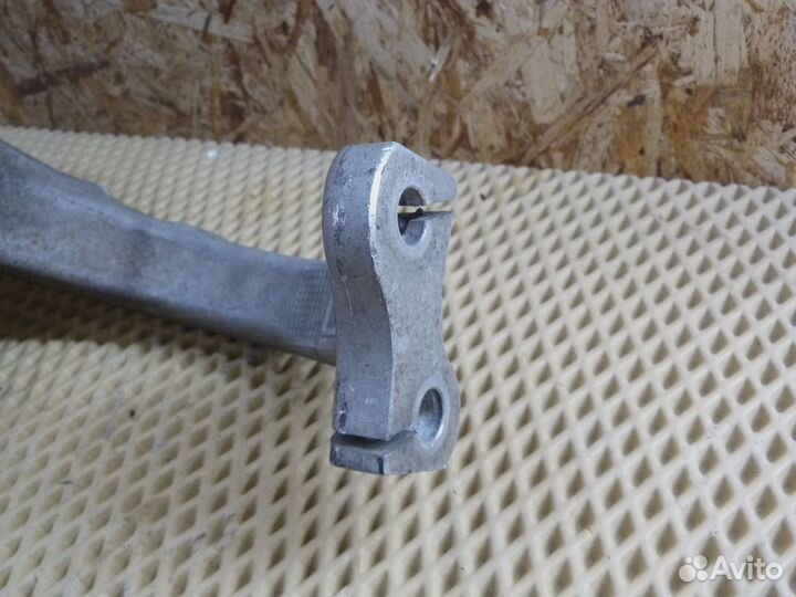 Кулак поворотный передний левый Audi A4 B8 2007-2015 (8K0407253AB)