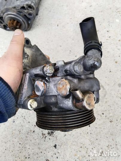 Насос гур Lend rover