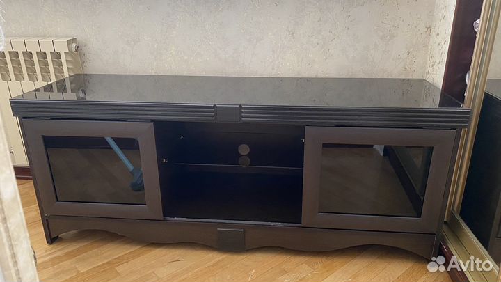 Подставка под телевизор