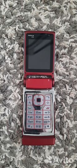 Nokia N76