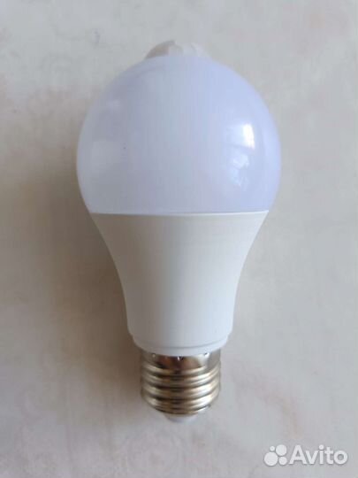 Лампа светодиодная, движения датчик