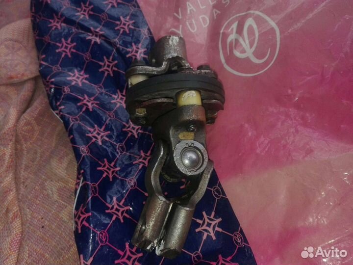 Карданчик рулевой салонный тойота грация